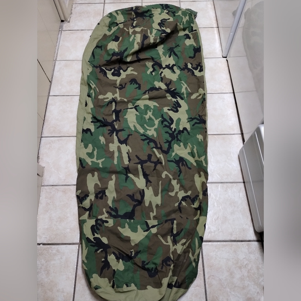 USGI Goretex Bivy Cover M81 Woodland Sleeping Bag Cover Sleep System MSS